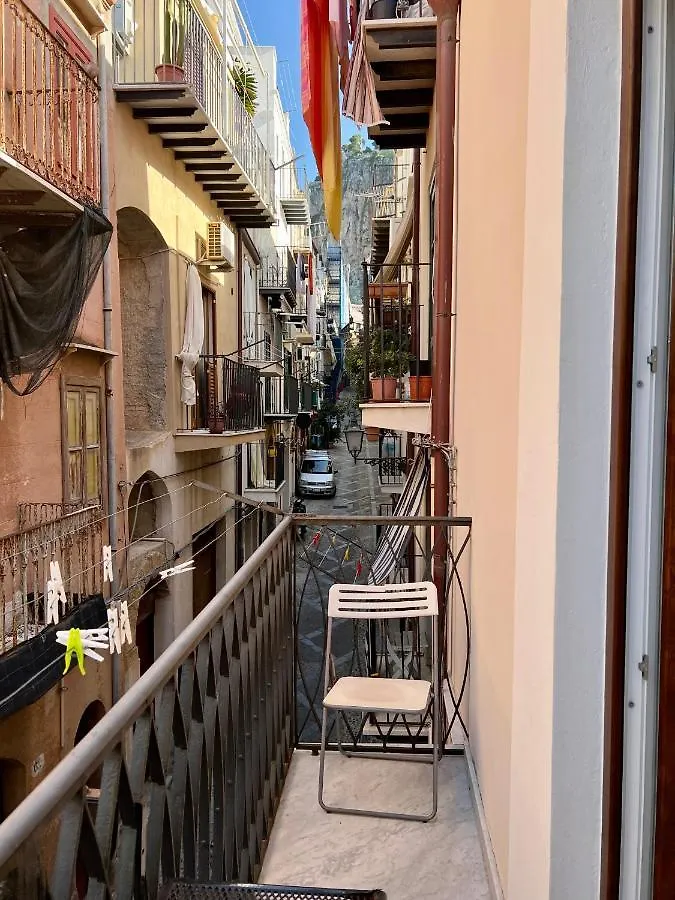 Cefalu Center Apartment