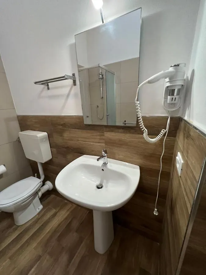 Cefalu Center Apartment 0*,